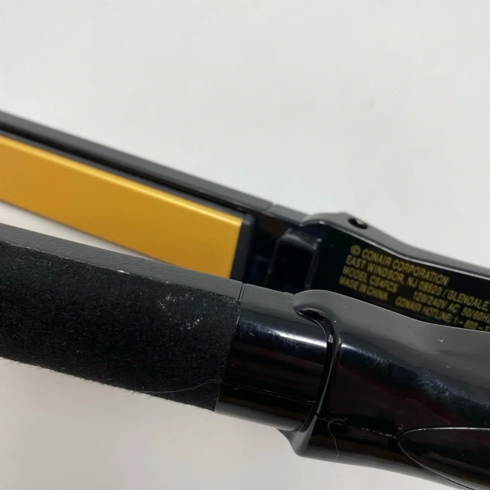Conair Ceramic Hair Straightener